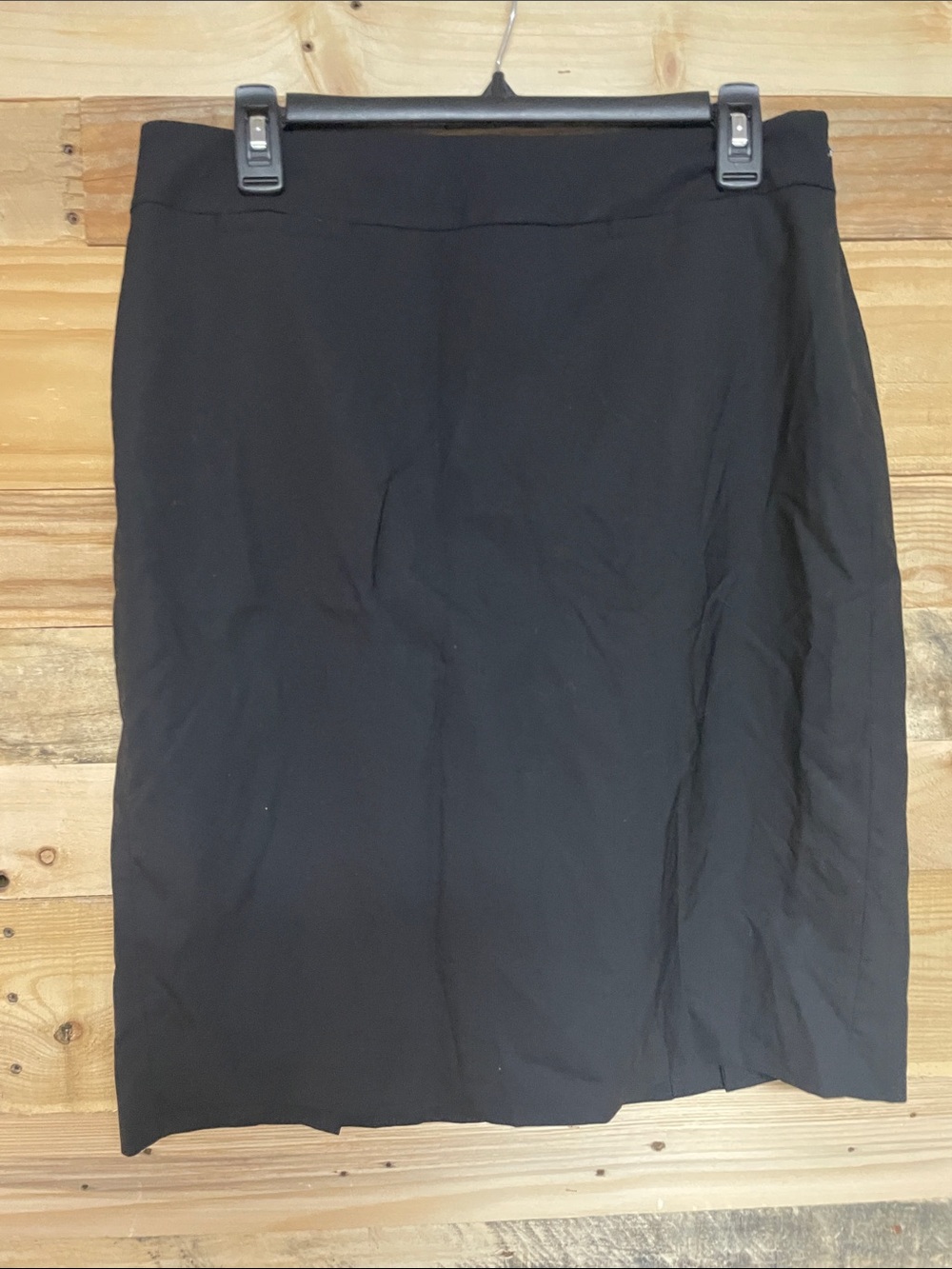 Banana Republic size 8 Black Knee-Length Lightweight Pencil Skirt
